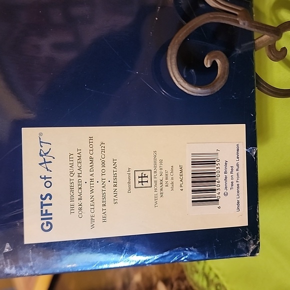 Christmas cork-backed placemat 16" L X 10.5" W - Picture 4 of 6